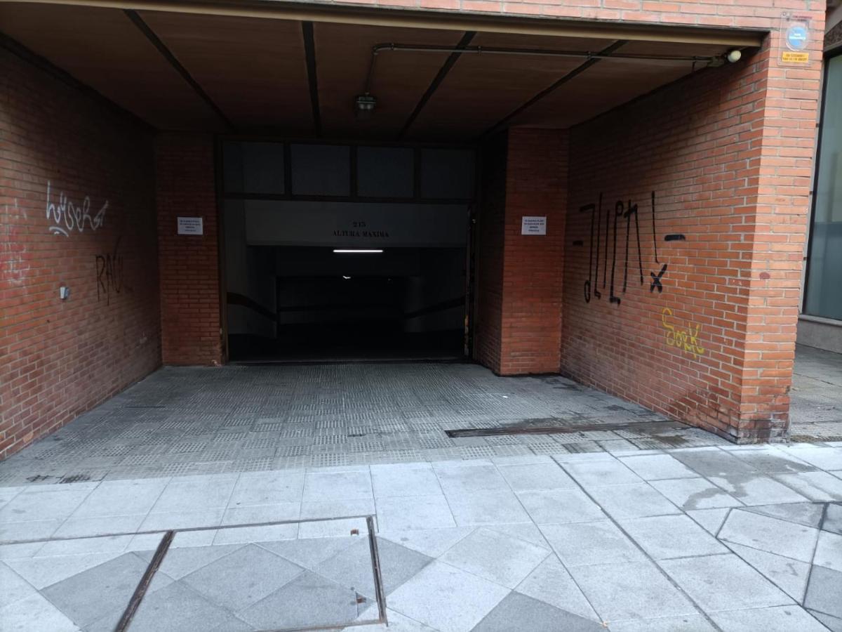 סלאמנקה Apartamento Espacioso Frente Al Corte Ingles Con Plaza De Garaje Gratis - Vu75 מראה חיצוני תמונה