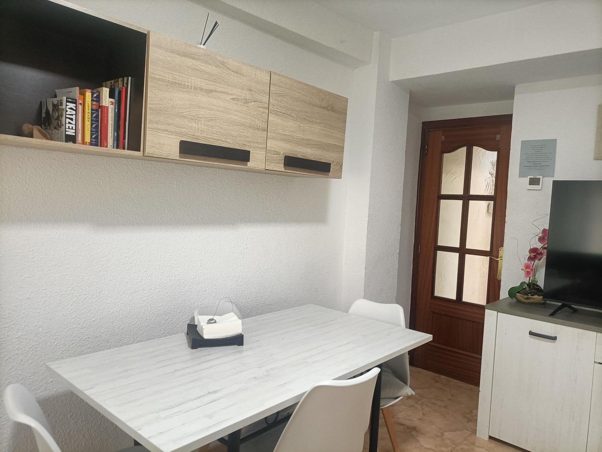 סלאמנקה Apartamento Espacioso Frente Al Corte Ingles Con Plaza De Garaje Gratis - Vu75 מראה חיצוני תמונה